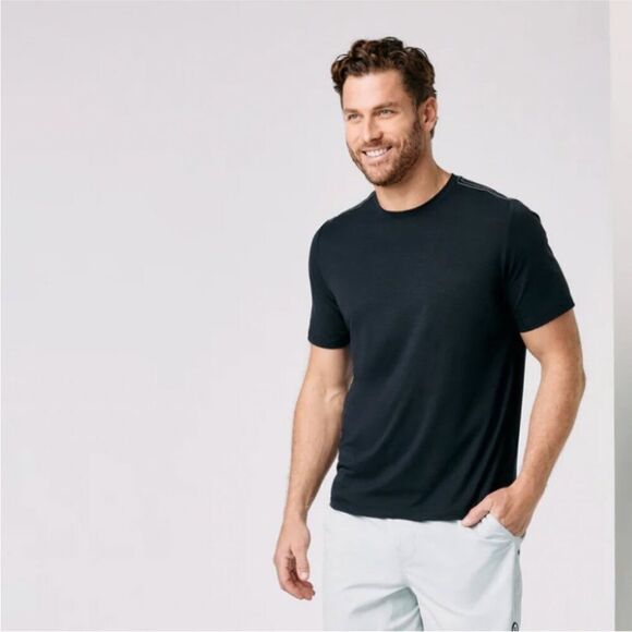 VUORI | Men’s Black Current Tech Tee Lightweight Contrast Stitch Size Medium - Picture 11 of 11
